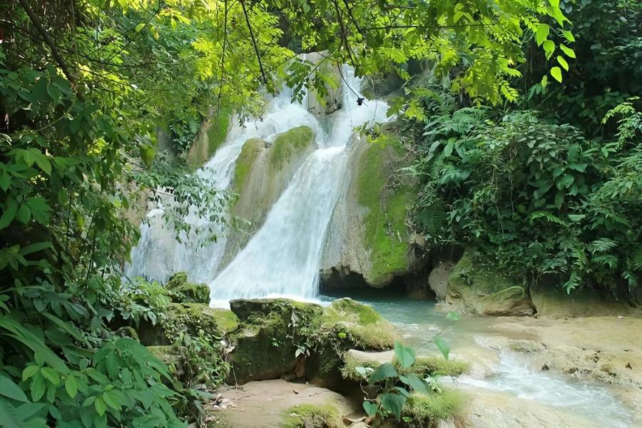 Tad Thong Waterfall 