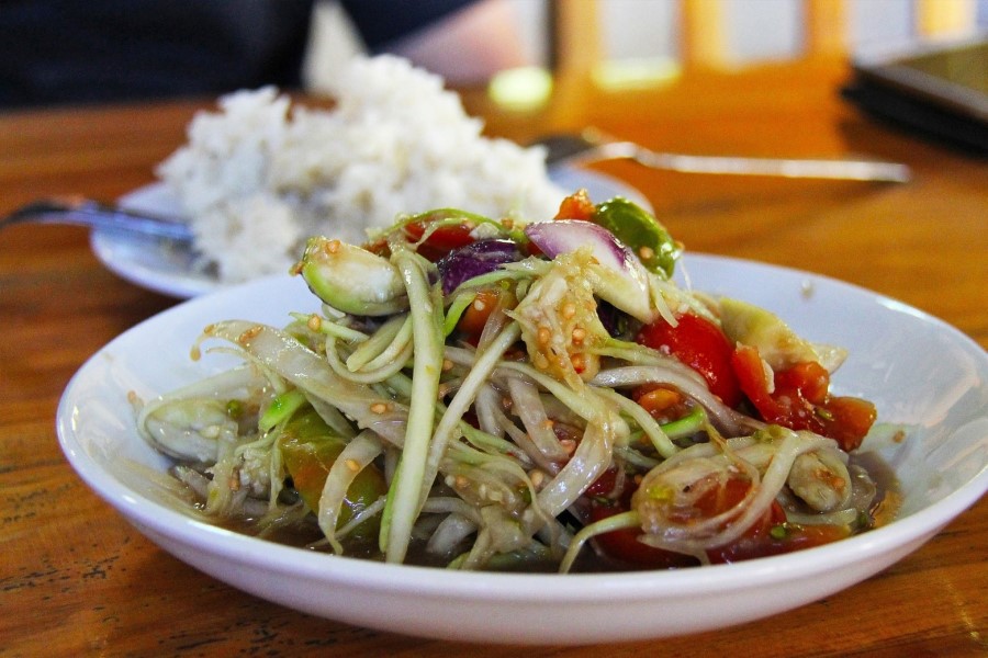 Tam Maak Hung green papaya salad