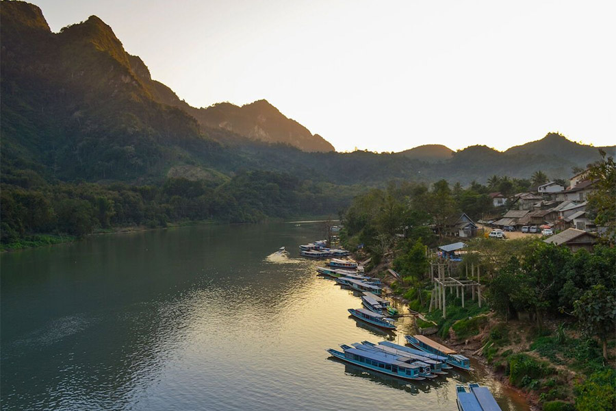 Muang Ngoi Neua Guide: Boat Trips