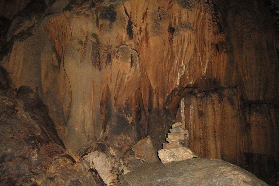 Muang Ngoi Neua Guide: Caves