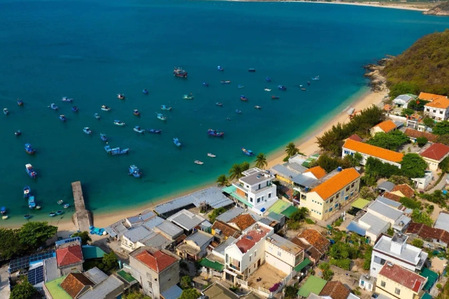 About Ninh Van Fishing Village
