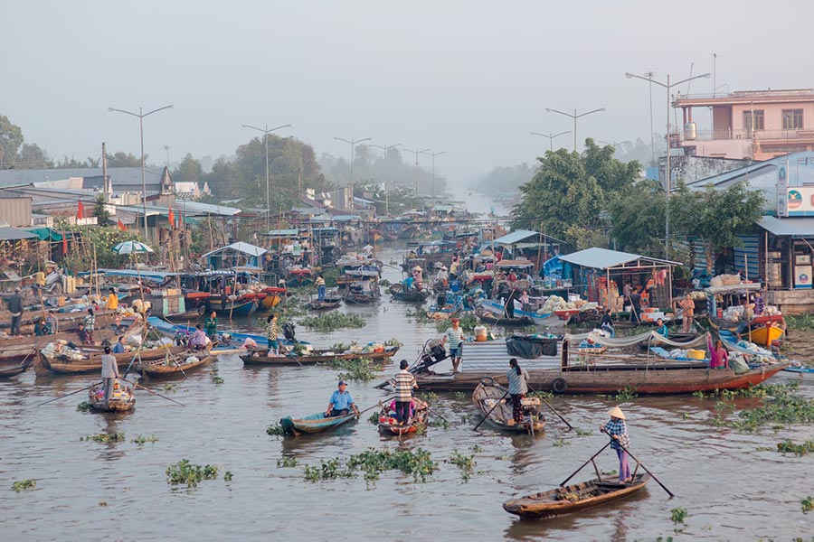 Nga Nam Floating Market