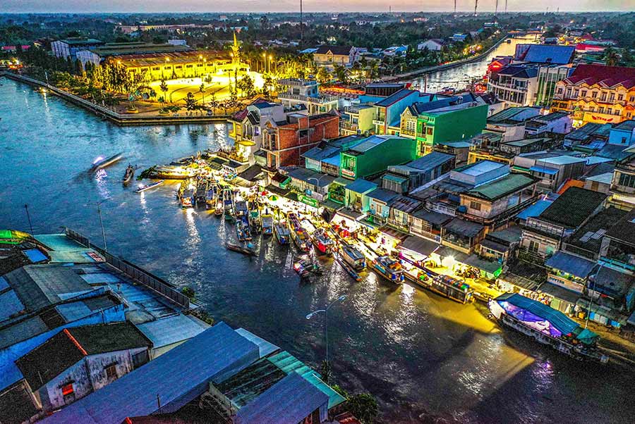 Nga Nam Floating Market