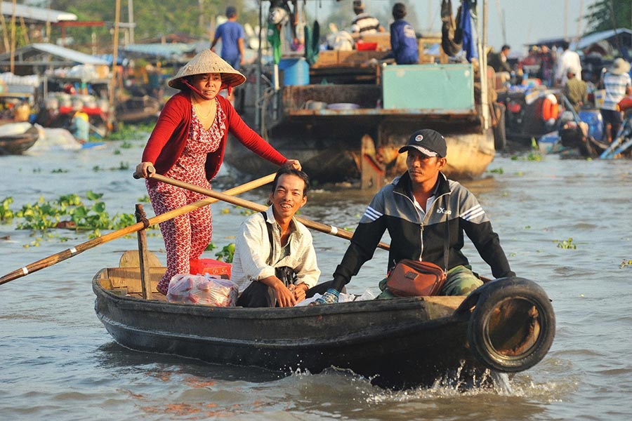 Local life - Nga Nam Floating Market 