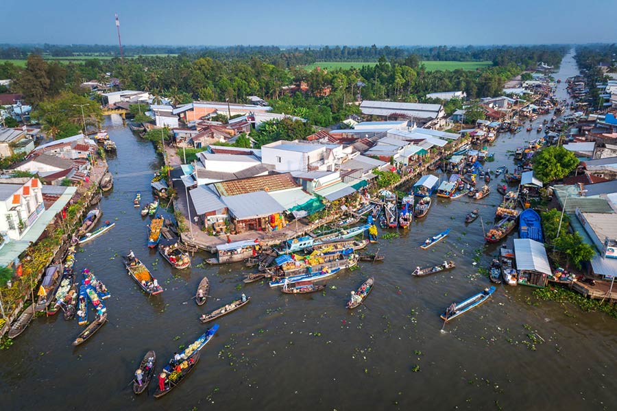 The best time to visit Nga Nam Floating Market