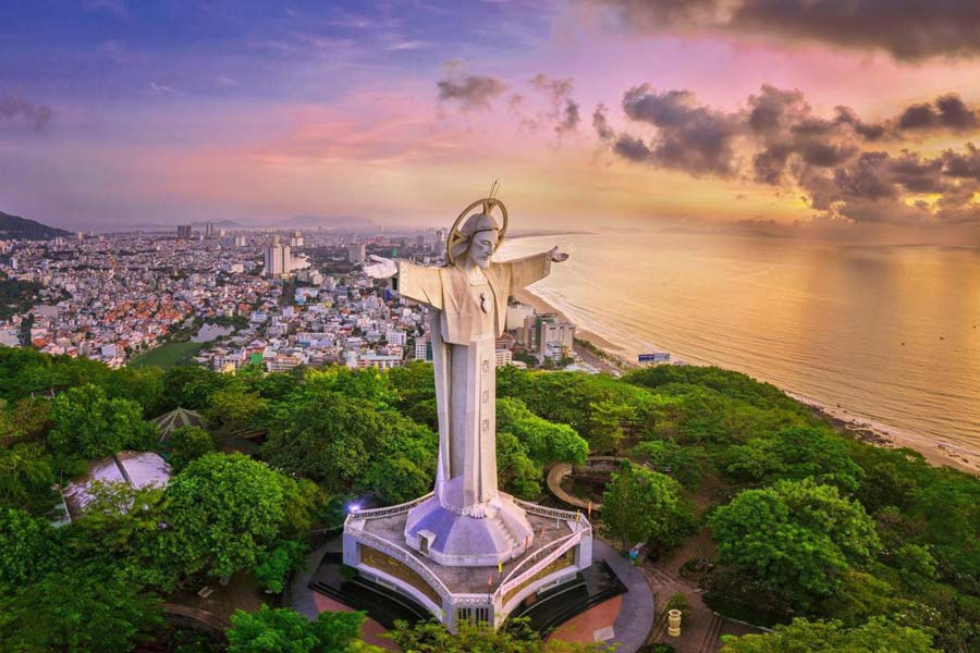 Christ the King Statue at Nghinh Phong Cape