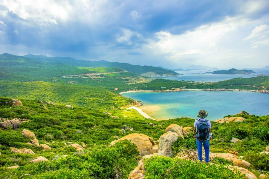 Trekking Nui Chua near Binh Tien Beach 