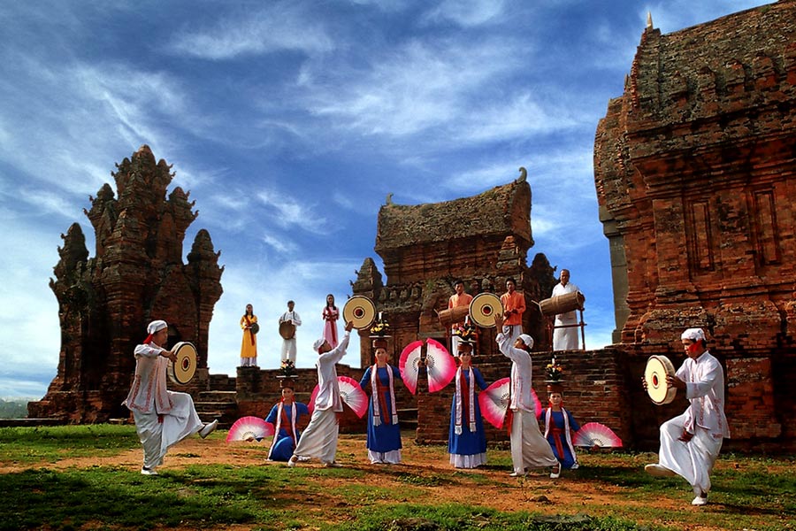 The Cham people, with their roots in Hinduism and later adopting Buddhism, established a powerful kingdom in central Vietnam