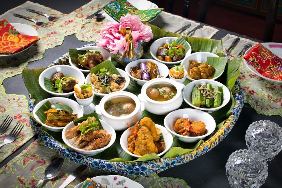 Traditional Peranakan feast with a variety of Nyonya dishes served - Photo: The Peranakan Restaurant