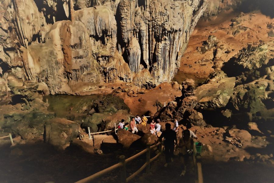 Interesting experiences at Phoenix Cave tourist area