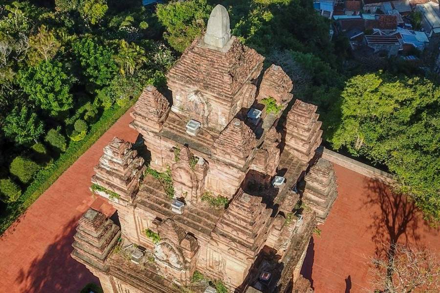 A piece of architectural art of Nhan Tower (Source: News)