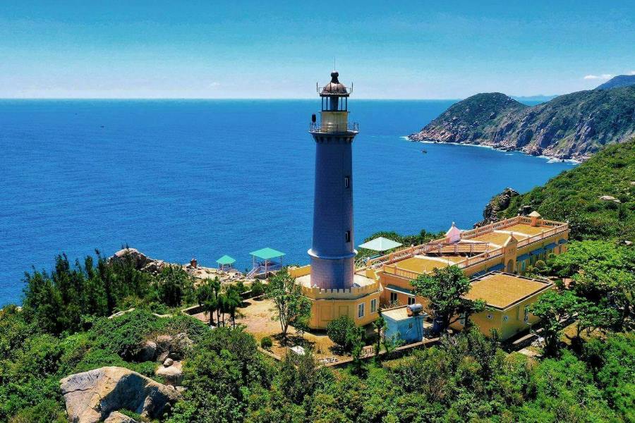 The lighthouse near Bai Mon Beach
