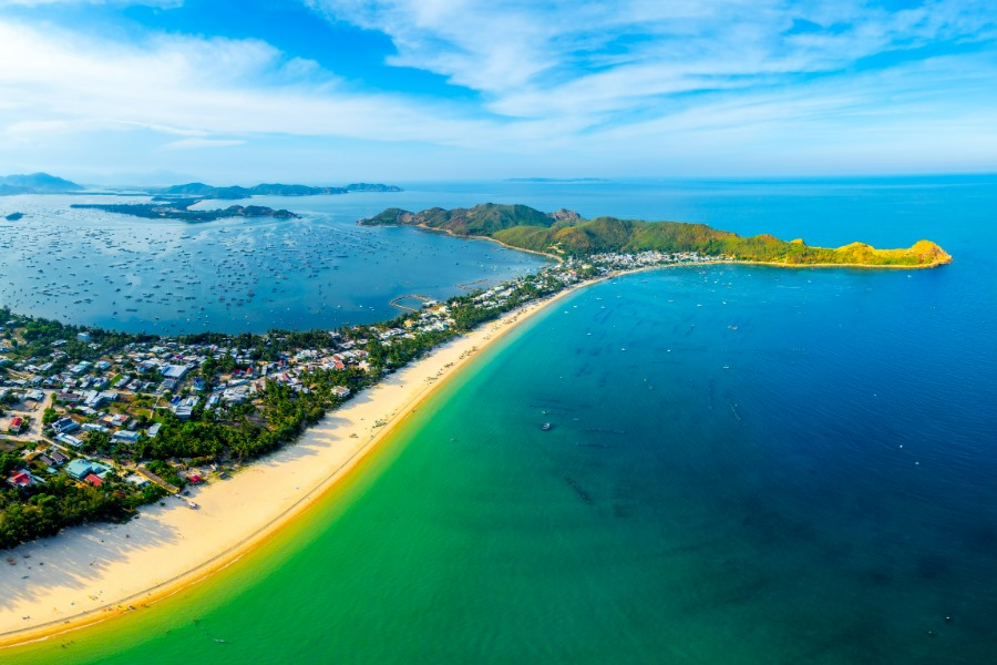 Vinh Hoa Beach overview (Source: Glamp)