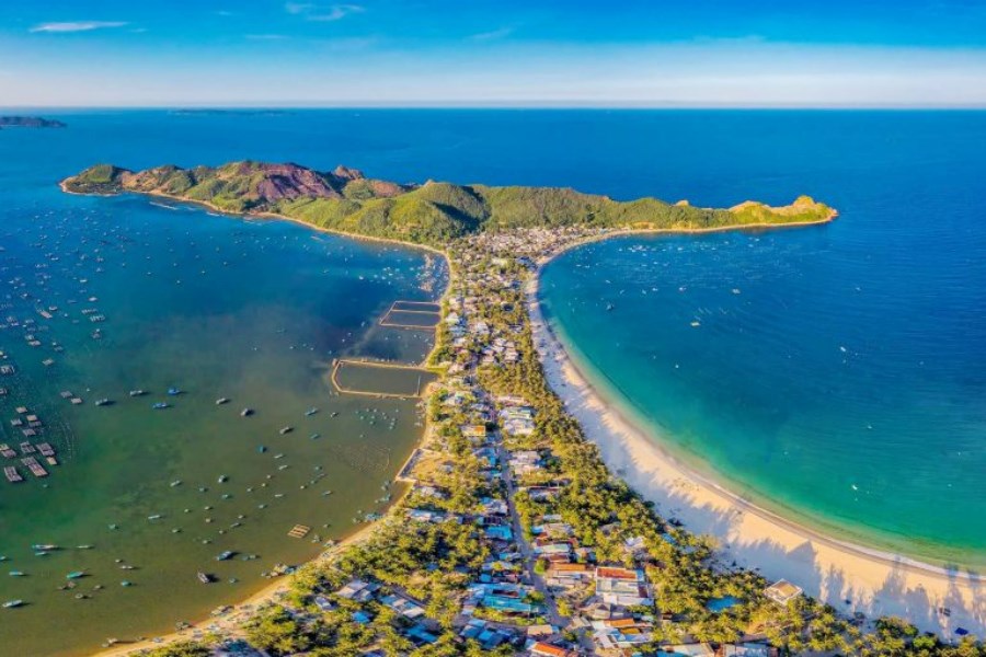 January to August is perfect for beach activities and outdoor exploration (Source: News)