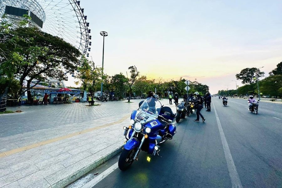  You can choose to rent a motorbike to travel to other places in Poipet