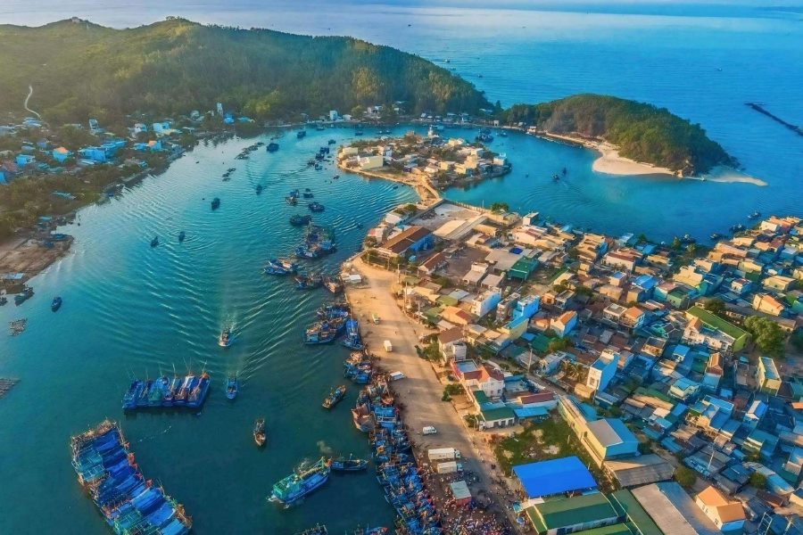 Sa Huynh Beach from above 
