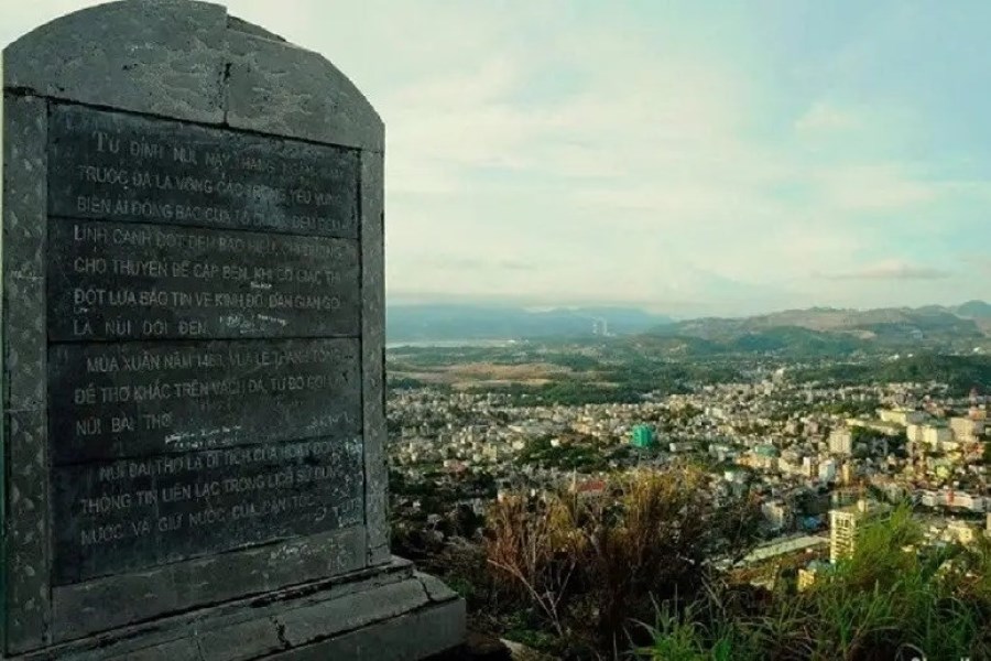 The historical stone stele at Bai Tho Mountain