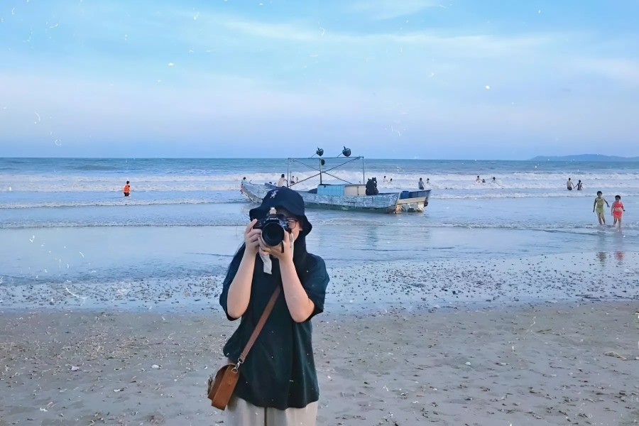 Check-in at the Longest Beach in Vietnam 