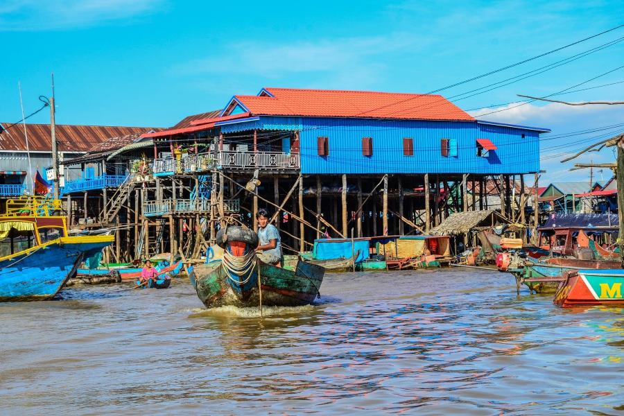  You can also take a boat ride to explore life on Tonle Sap Lake