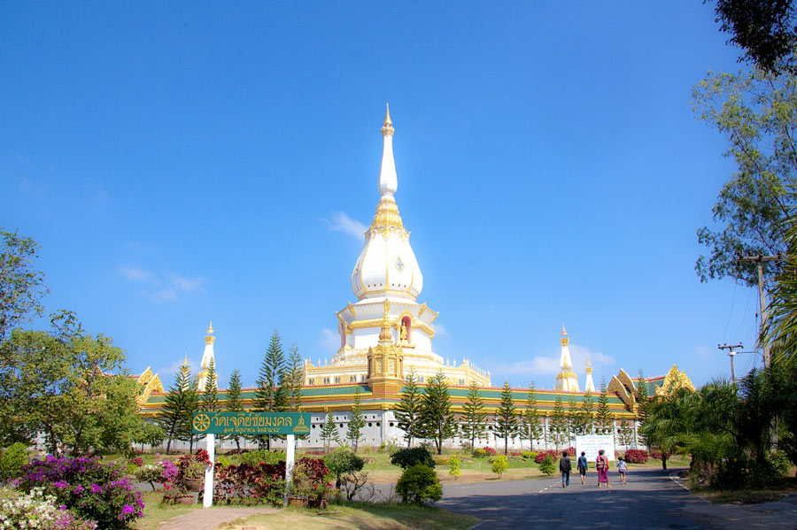 Wat Pha Nam Thip Thep Prasit Wanaram