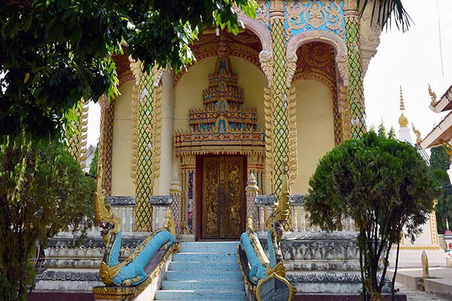 Explore Wat Xayaphoum with Asia King Travel