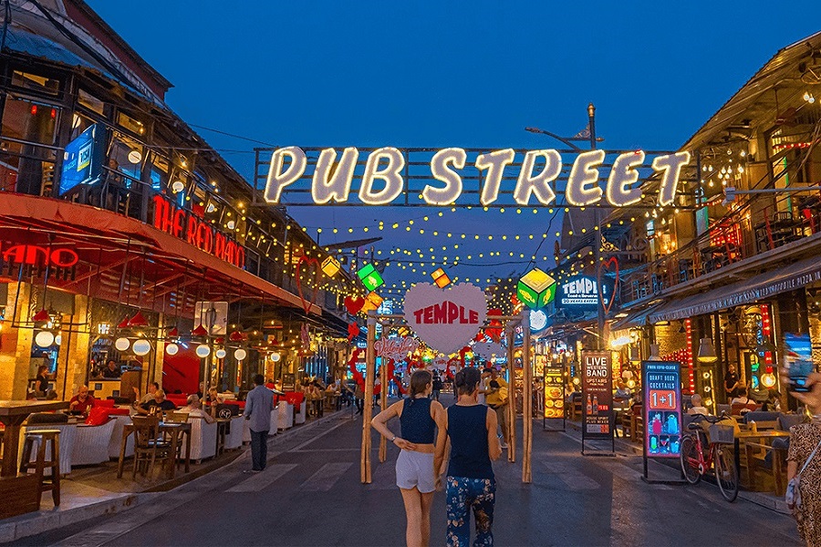 Craving an all-nighter on the dance floor? Head straight to Pub Street in Siem Reap