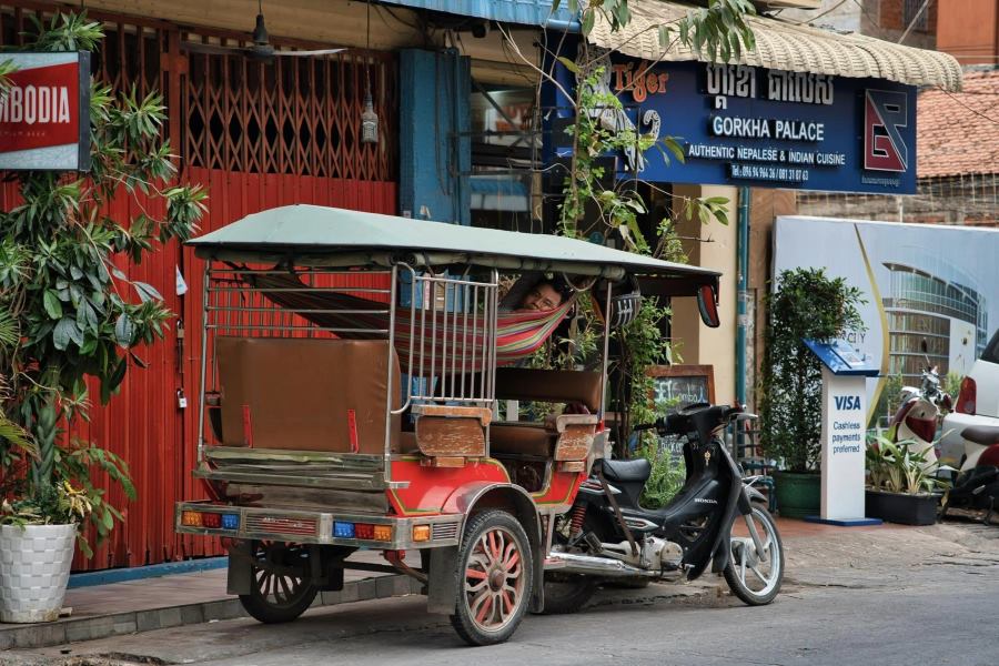 To get to the Silver Pagoda, you can use various transportation options