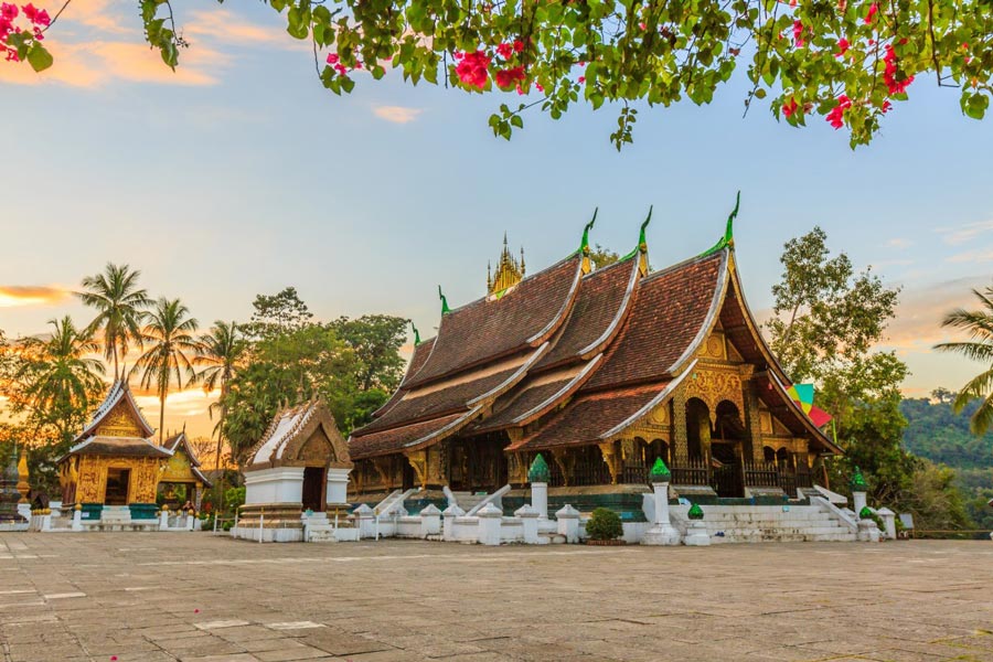 Where to go during a 5-day tour in Laos ?
