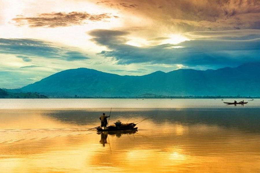 Lak Lake