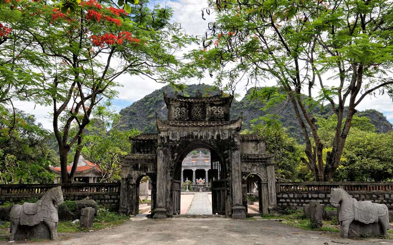 Thai Vi Temple, Ninh Binh