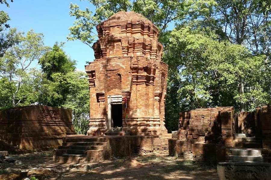 Sa Kaeo - Prasat Khao Noi