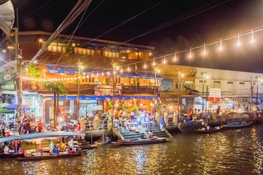 Samut Songkhram - Amphawa Floating Market