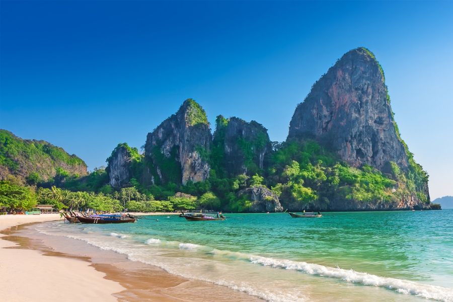 Phuket and Krabi: Which one to choose