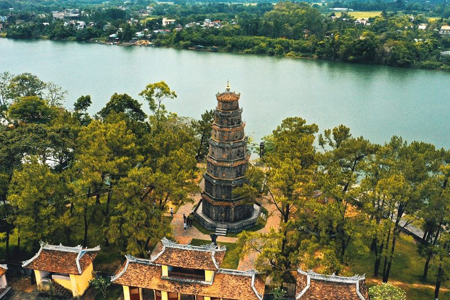Thien Mu Pagoda- Beauty of Hue - Vietnam - Asiakingtravel