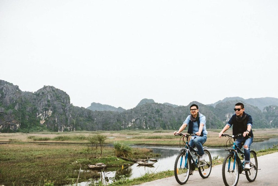 Cycling in Van Long 