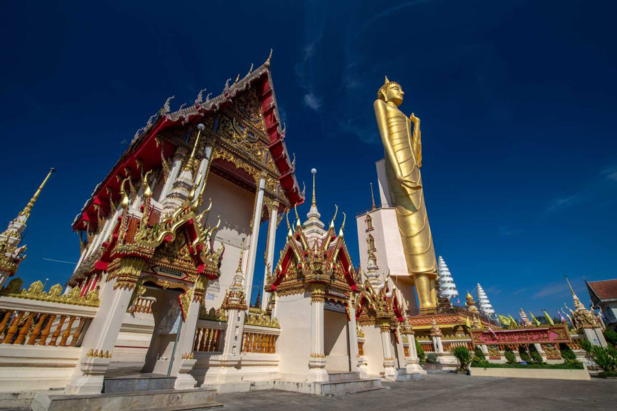 The architecture of Wat Burapha Phiram