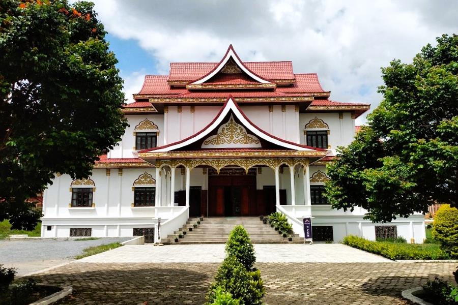 Xieng Khouang Provincial Museum travel guide - Xieng Khouang Provincial ...