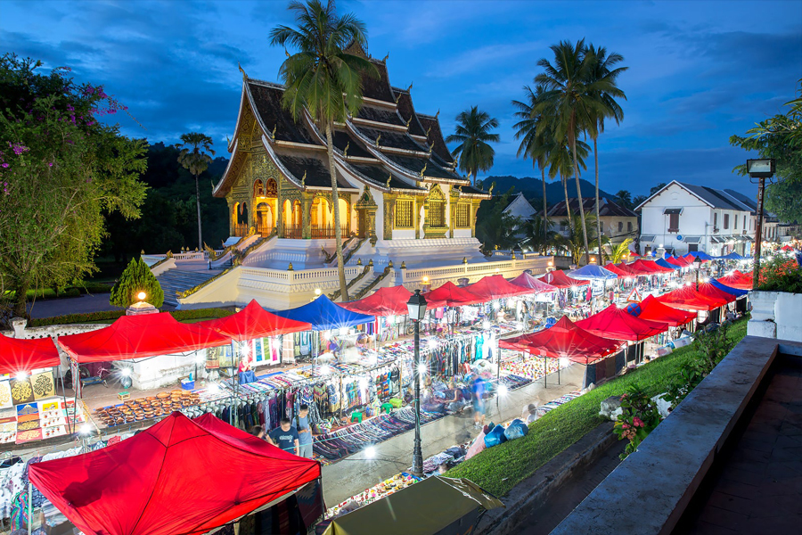 Explore the H'mong Night Market 
