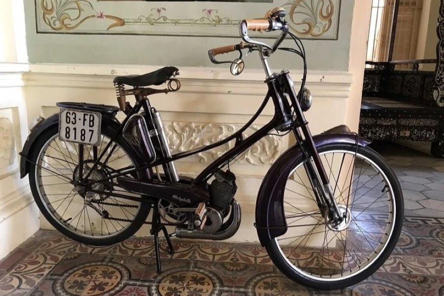 The old bicycle of Bach Cong Tu, preserved as an artifact