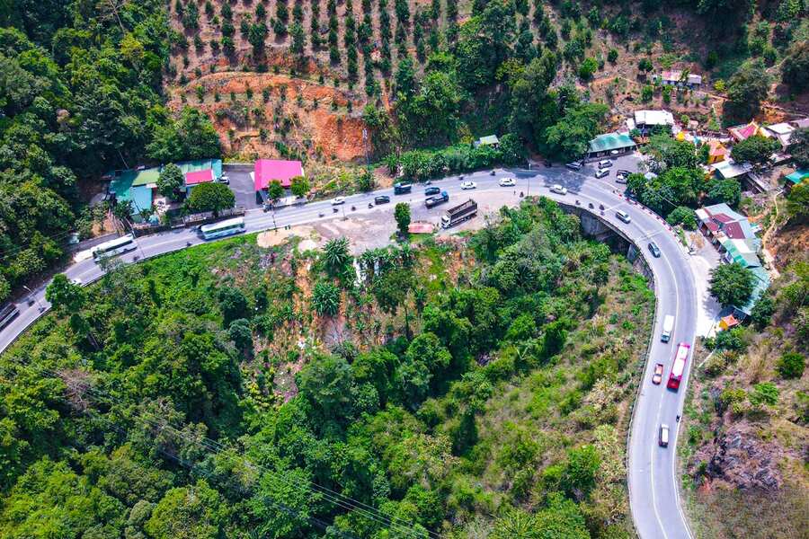 Although challenging, Bao Loc Pass does not lack beautiful scenery. Photo: Me Phuot