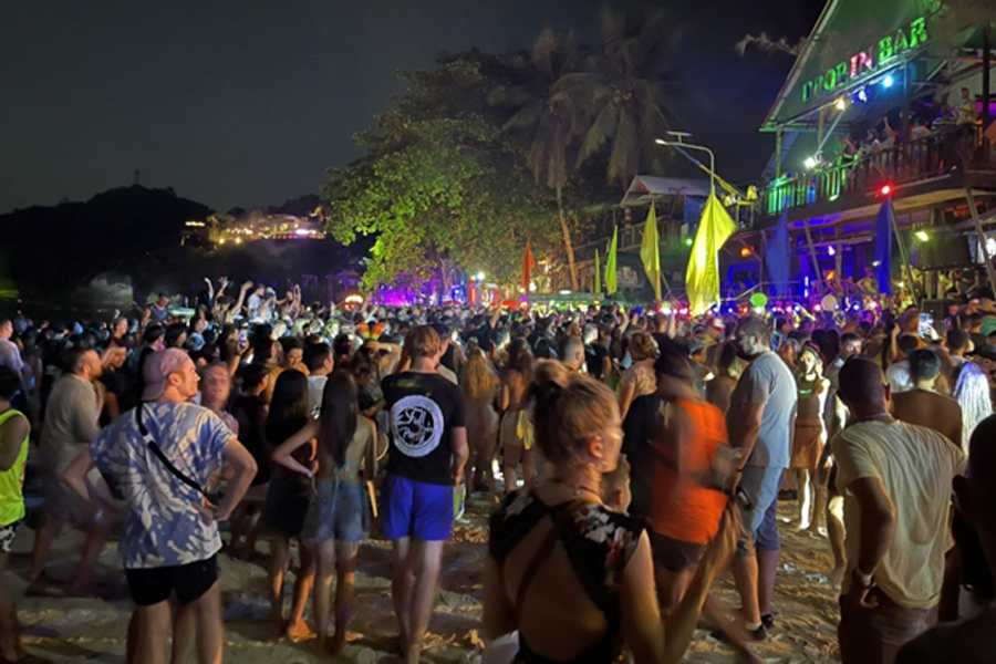 Official Full Moon Party Dates 2025 and Complete Guide