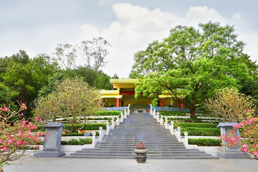 The Tomb of Mrs.Hoang Thi Loan