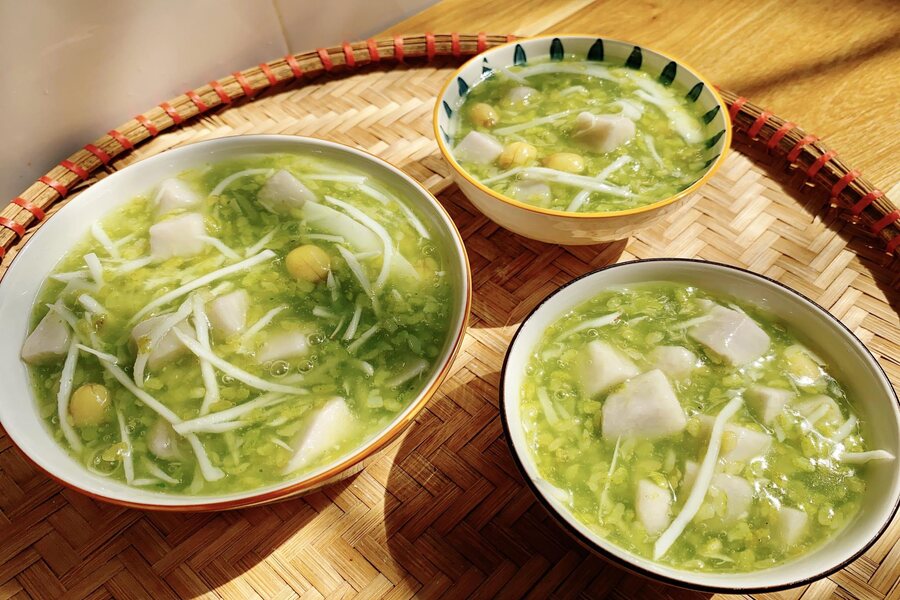 Green rice sweet soup is not only delicious and refreshing but also brings health benefits. Photo: Gia dinh