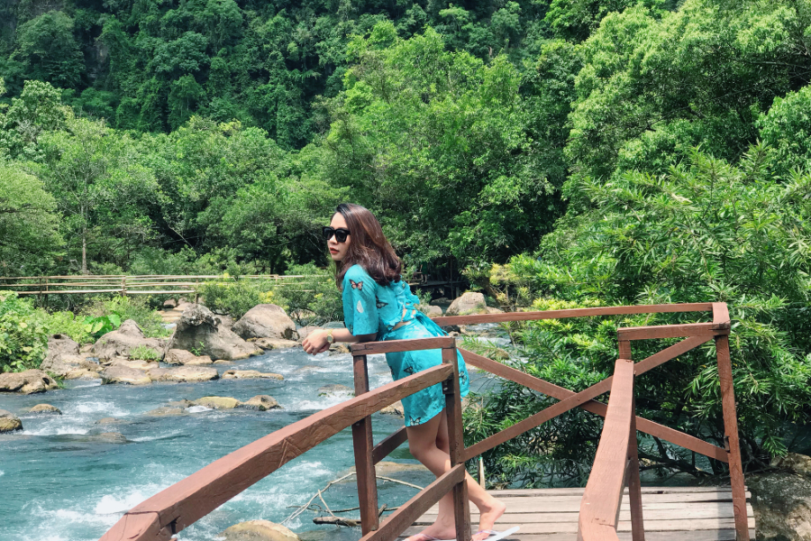 You can take extremely cool photos on the bridge. Source: Chudu24