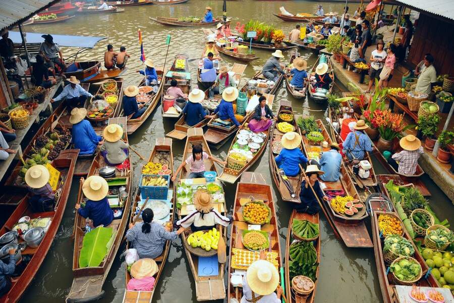 The picture of floating Market