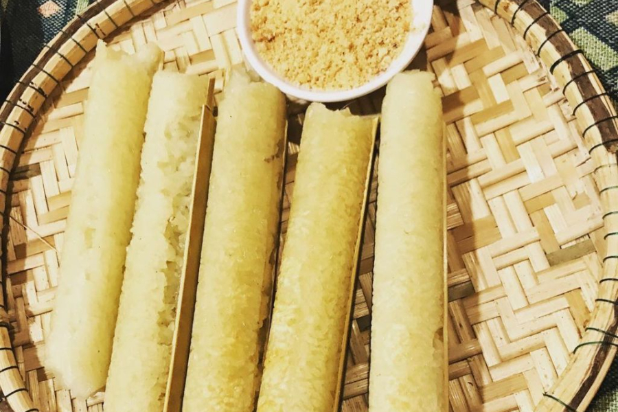 A dish that cannot be missed is Quang Binh bamboo-tube rice. Source: Tay Bac TV