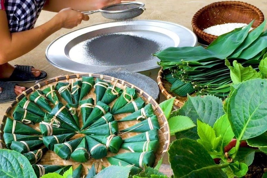 Home-made cooc mo rice cake (Photo: 2Dep)