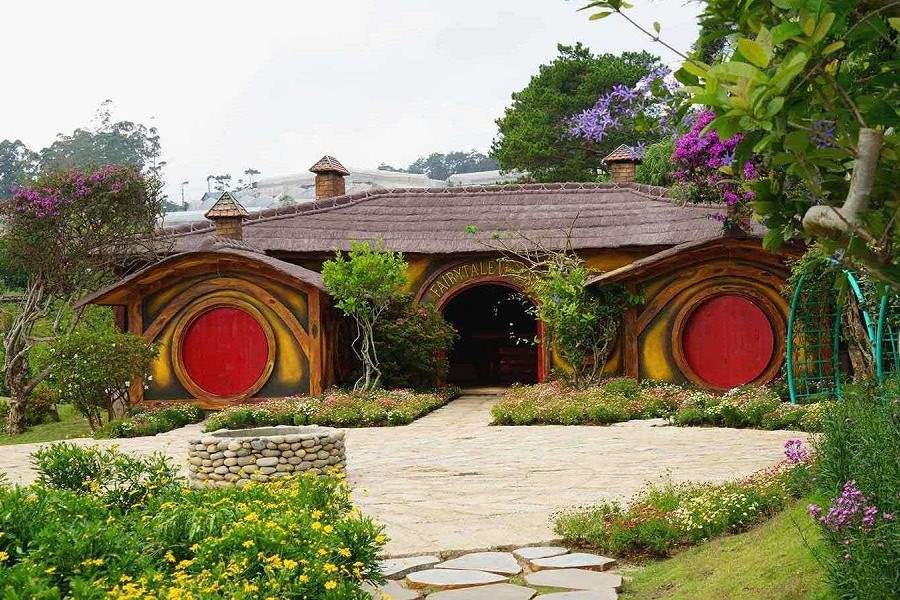 Dreamy world in the Da Lat Fairytale Land