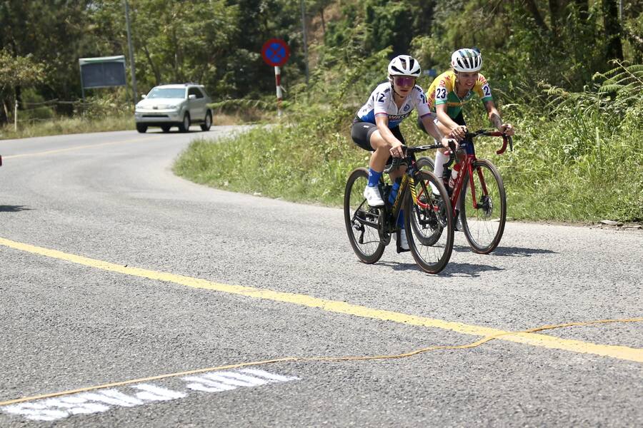 Cyclists compete annually on the challenging Ho Chi Minh City - Da Lat route to prove their pass-climbing prowess. Source: Thanh Nien