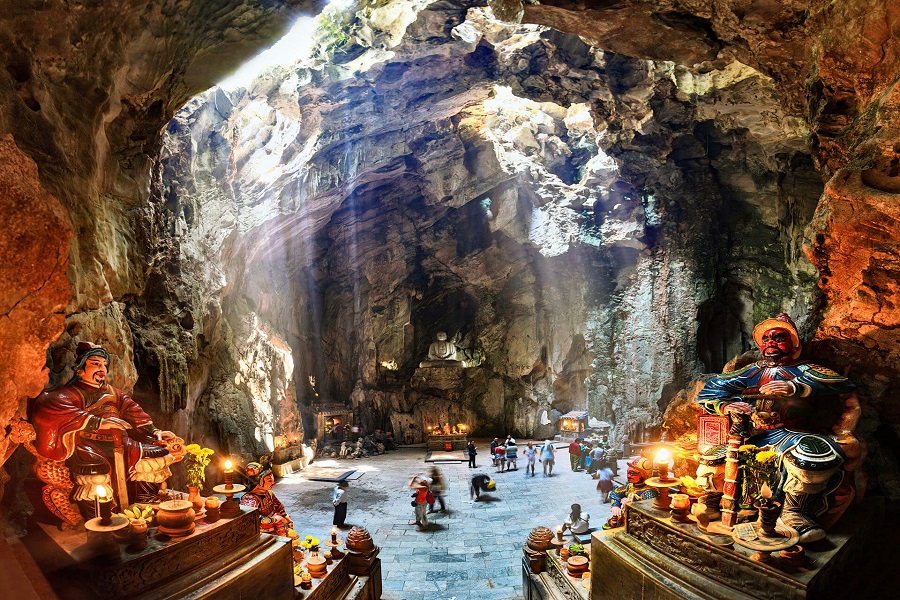 Set atop Thuy Son Peak, Huyen Khong Cave carries the aura of a world apart